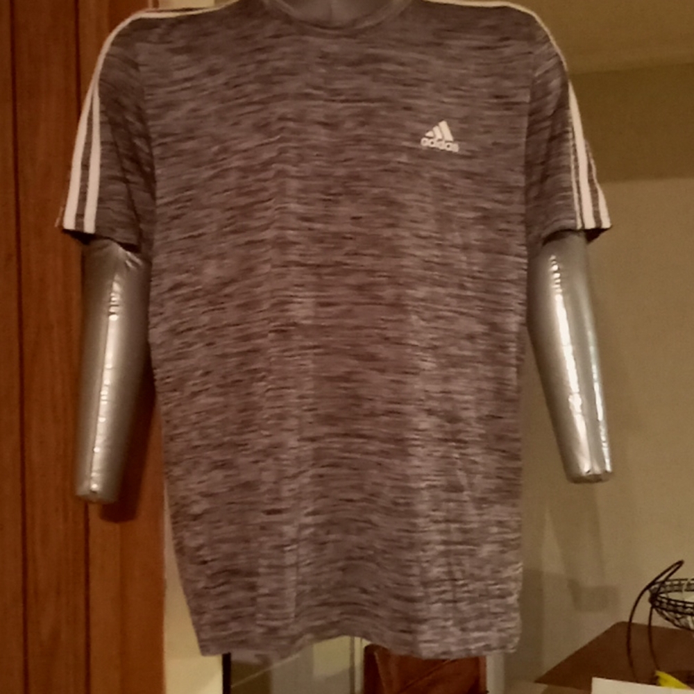 Grey Adidas Climalite T Shirt szL